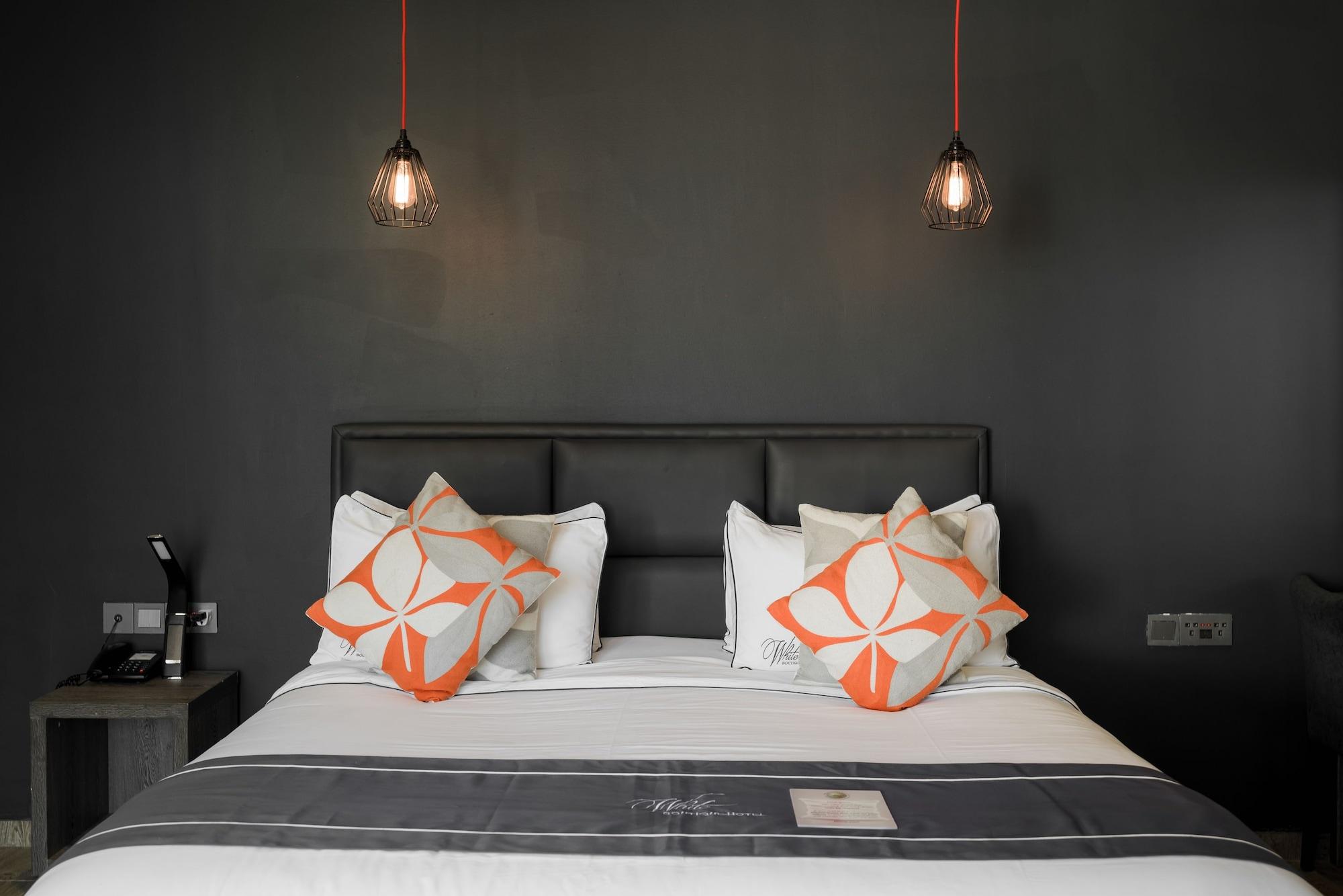 White Boutique Hotel&Residences Sihanoukville Exterior foto