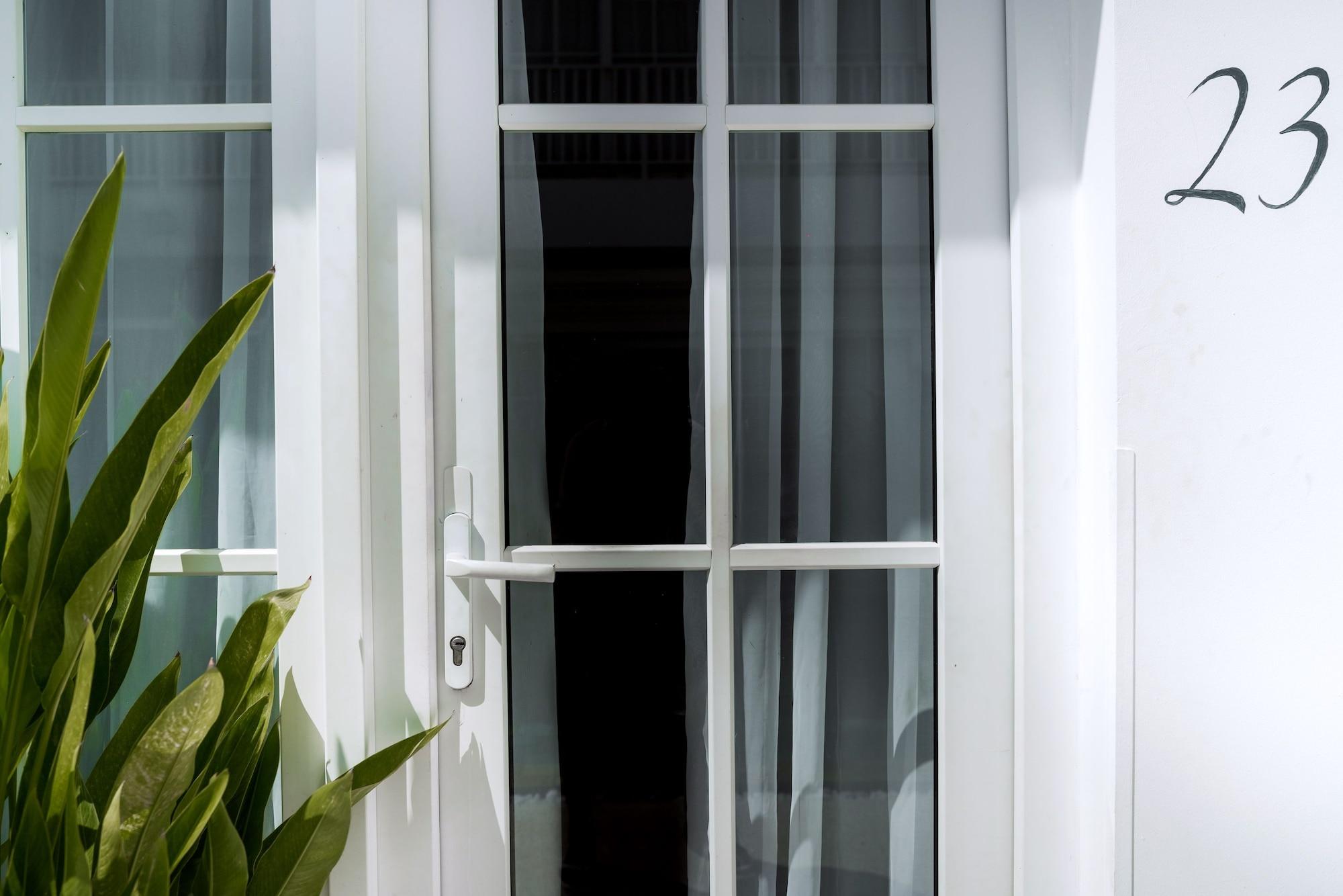 White Boutique Hotel&Residences Sihanoukville Exterior foto
