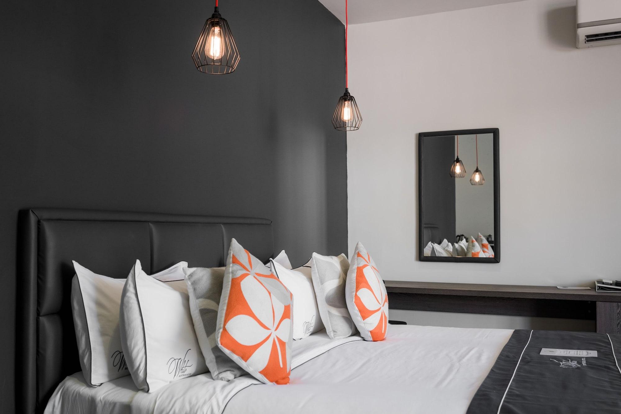 White Boutique Hotel&Residences Sihanoukville Exterior foto