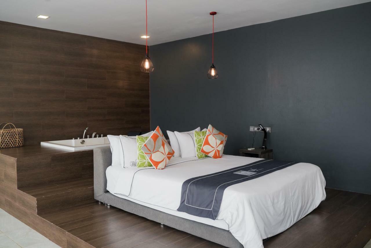White Boutique Hotel&Residences Sihanoukville Exterior foto